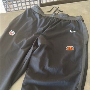 Nike Black Sweatpants Athletic Fit